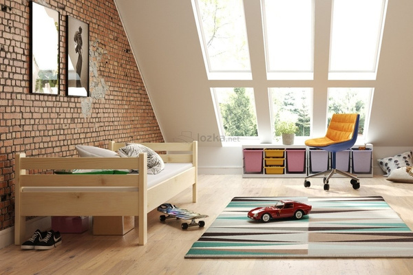 Łóżko pojedyncze z litego drewna świerkowego 80-90x200 z szufladami w opcji DANIEL